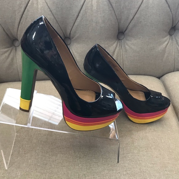 Unlisted black and multicolored peep-toe heel.Sz 7 - Picture 3 of 5